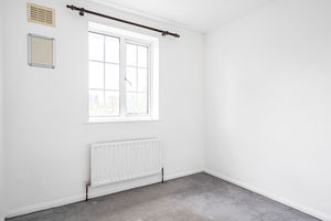 Bedroom- click for photo gallery